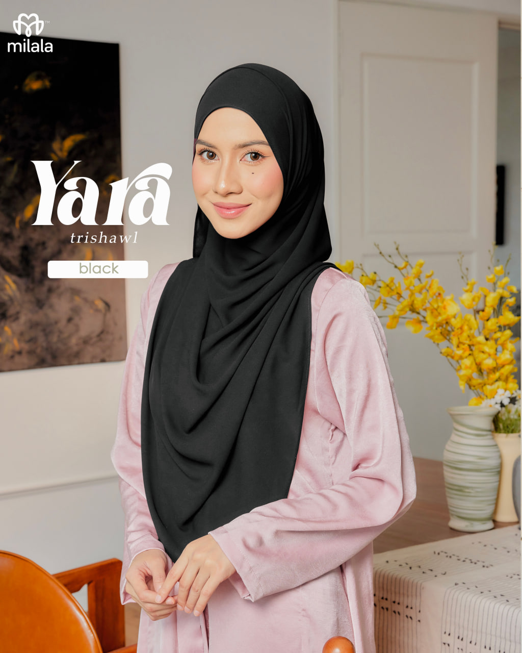 YARA TRISHAWL - BLACK