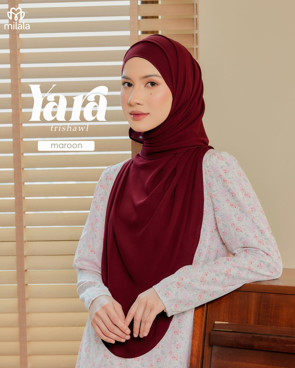 YARA TRISHAWL - MAROON