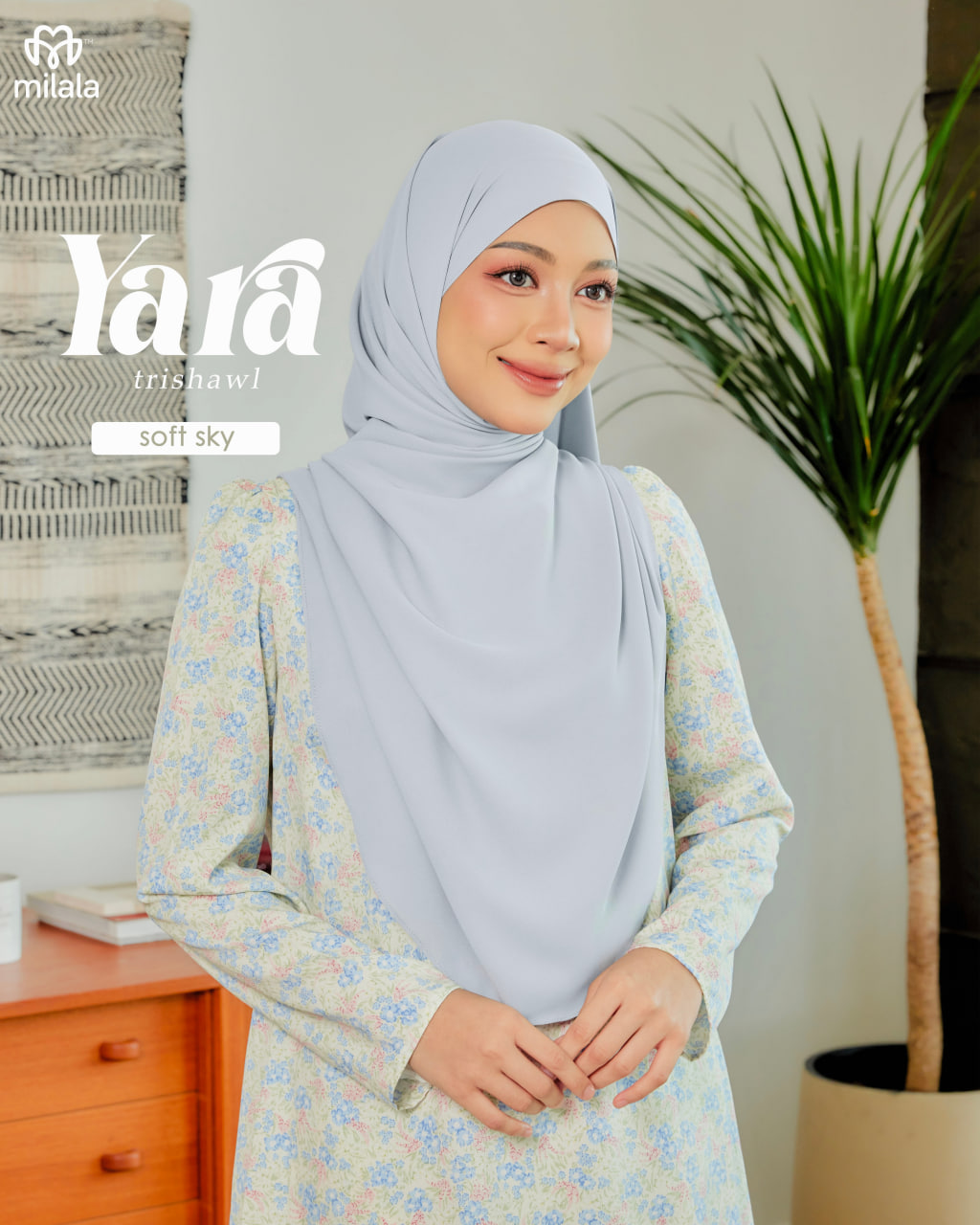YARA TRISHAWL - SOFT SKY