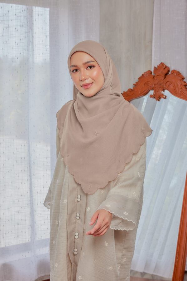 HAZELNUT - Image 2