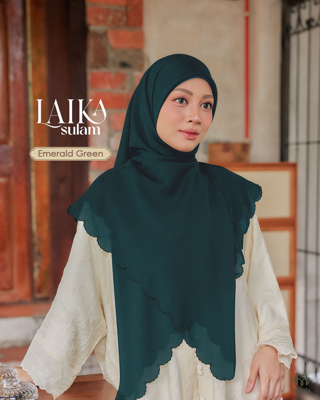 EMERALD GREEN