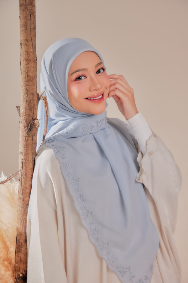 BABY BLUE - Image 3