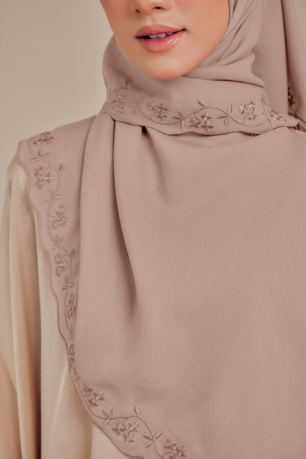 HAZELNUT - Image 3