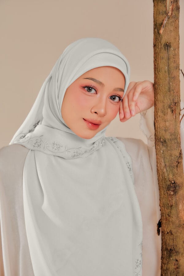 PEARL WHITE - Image 2