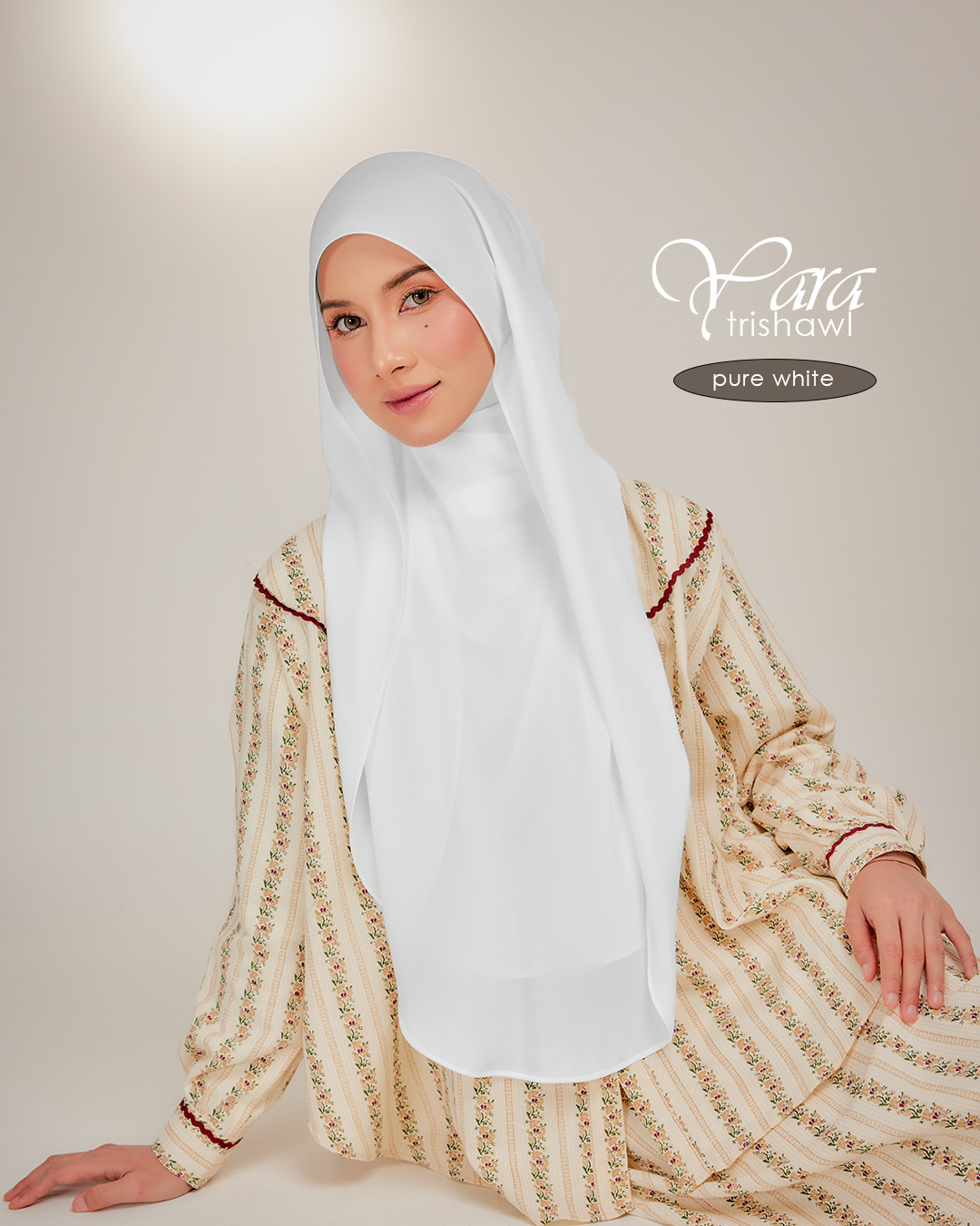 YARA TRISHAWL - PURE WHITE