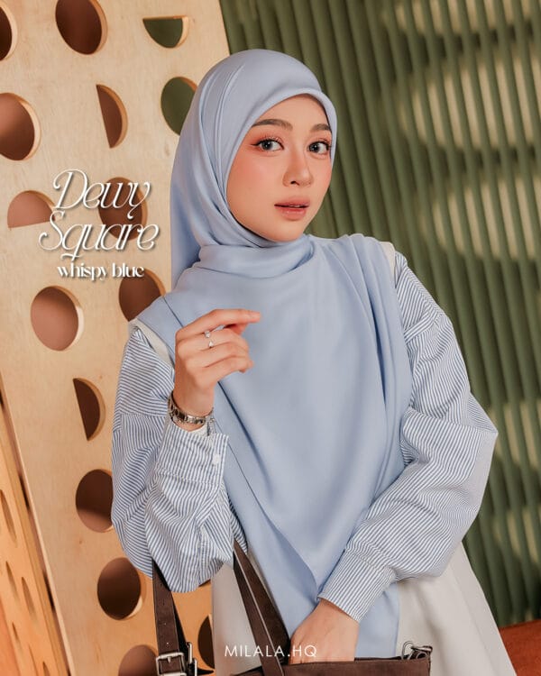 WHISPY BLUE