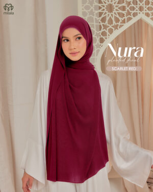 NURA PLEATED SHAWL - SCARLET RED