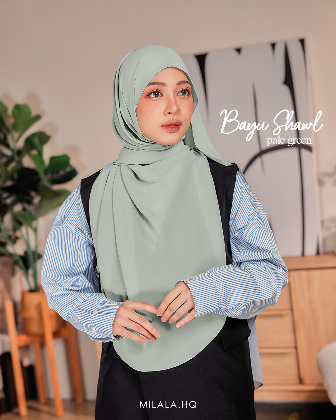 BAYU SHAWL PALE GREEN